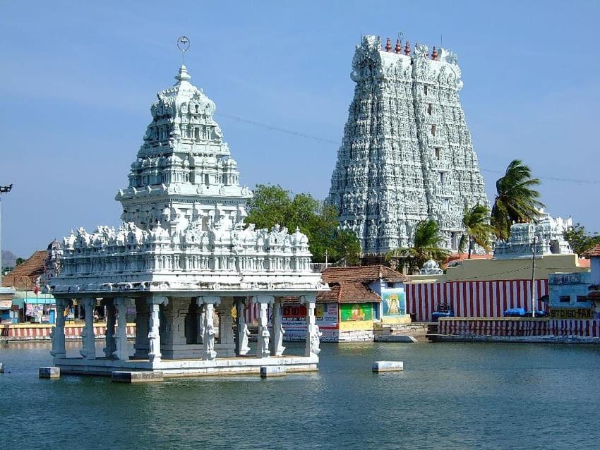 Вилла Tamizh Nest - தமிழ்க்குடில் Канниякумари Экстерьер фото