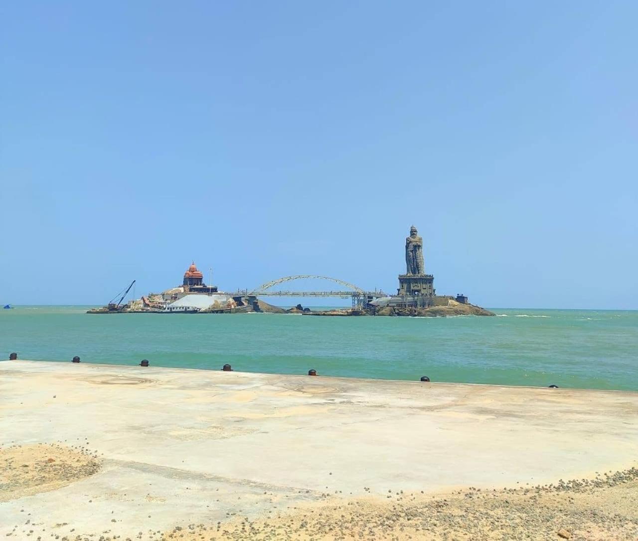 Вилла Tamizh Nest - தமிழ்க்குடில் Канниякумари Экстерьер фото